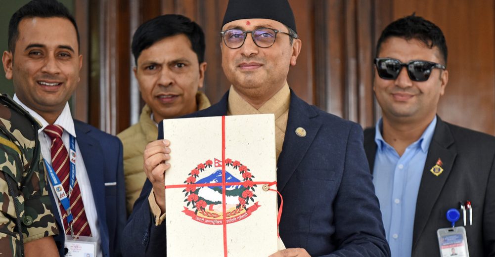 बजेट २०८३/८४: स्वास्थ्य, अस्पताल र खानेपानीमा ठूलो लगानी, स्वर्णिम वाग्लेले प्रस्तुत गरेको नयाँ स्वास्थ्य बजेट: सुधारको अपेक्षा तर मधेश र नारायणी अस्पतालप्रति पुरानै उपेक्षा